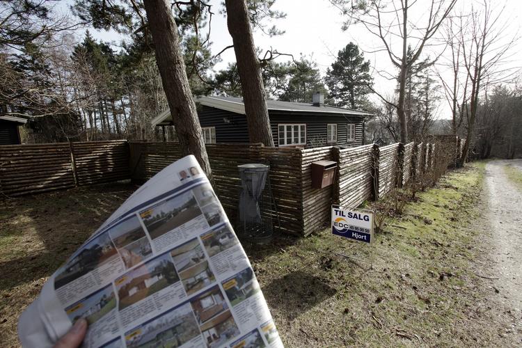 Dyrt. Priserne på sommerhuse er stadig for høje, viser en analyse fra Realkreditforeningen. 