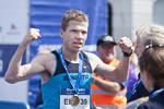 OVERSKUD. Undertippede Martin Parkhøi havde så meget overskud efter sejren i Copenhagen Marathon, at han overvejede at løbe på arbejde om mandagen. Han undlod. 