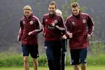 GARDERING. To gange Nicklas vil udgøre EM-truppens mest offensive del, hvis det står til Bendtner (th.), der har ladet sig imponere af Pedersen (tv.). 