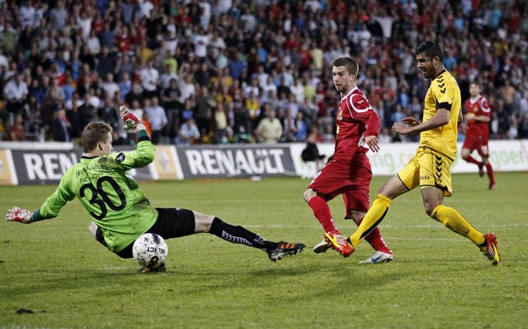 Afgørelsen. Andreas Laudrup kom ind i det 76. minut - fem minutter senere sendte han nerverne på himmelflugt med 2-0-scoringen, der endeligt afgjorde årets Superliga. 