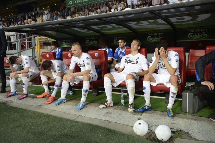 SØLV. Selvom FCK i går vandt 2-1 over Silkeborg, var det ikke nok til at sikre guldmedaljer til København. FC Nordsjælland vandt 3-0 over Horsens. 
