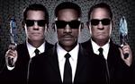 MiB3. Josh Brolin, Will Smith og Tommy Lee Jones på plakaten for det nye kapitel om mændene i sort habit og solbriller. 