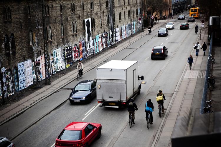 Fest. Dette stykke af Prinsessegade skal spærres af, når der skal være mod protestfest mod trafiktrykket i gaden, som går for at være en af Københavns farligste, ikke mindst takket være de mange kortvarige stop, der bliver gjort i nærheden af Christiania. 