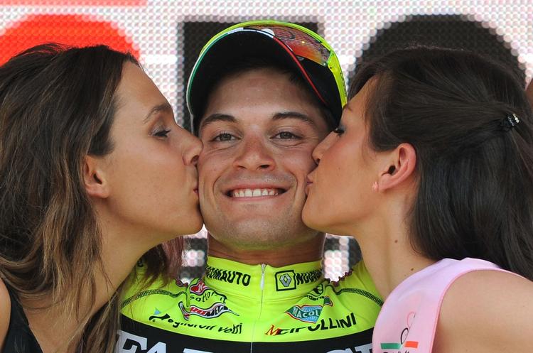 Jubel. 22-årige italiener Andrea Guardini (Farnese Vini) fik i dag karrierens hidtil mest berusende jubelstund. 