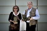 TILBAGELEVERING. To gasmasker fra 1938 er i dag kommet tilbage i statens hænder. 