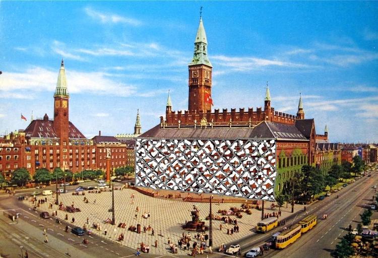 »Desværre rækker mine tegneevner ikke til at vise helt, hvor flot det vil komme til at se ud«, siger. Hans Degn, mag.scient i biokemi, om sin vision for Rådhuspladsen, hvor alle facader skal have glasfacader, der kan vise billeder, lys og tekst. Her er Degn begyndt med rådhuset. Forslaget er præmieret med 20.000 kroner. 