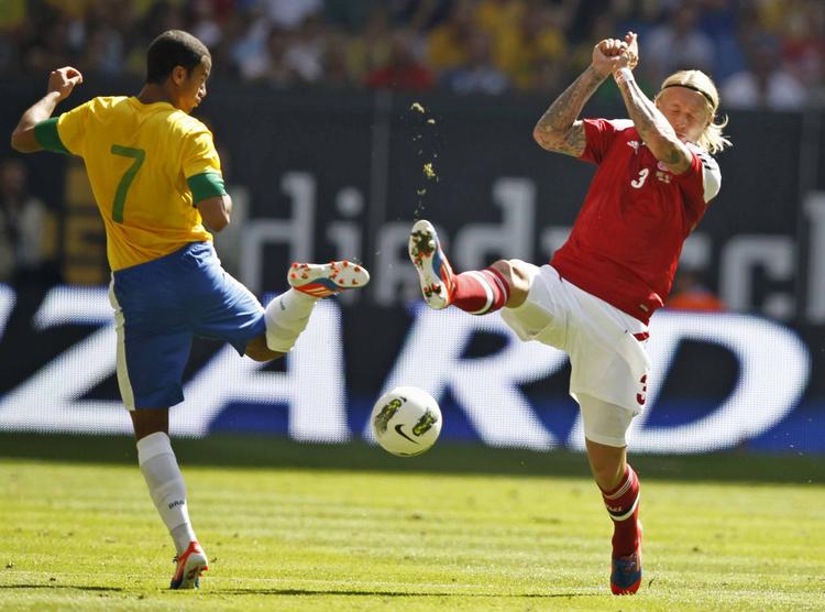elegance. Lucas var en af de brasilianere, der voldte Simon Kjær og det danske forsvar problemer. 