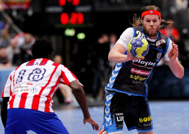 STÆKKET. Fire mål scorede Mikkel Hansen, men det var på ti forsøg mod Atletico Madrids offensive forsvar. 