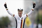 fartdjævel. Tony Martin jubler efter VM-sejren i Danmark sidste år. 