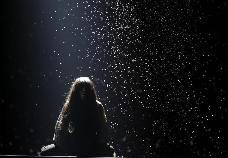 sejr. Det blev til svensk sejr i det internationale Melodigrandprix i aftes. Svenske Loreen sang sikkert sejren i hus. Danmark endte på en skuffende 23. plads. 