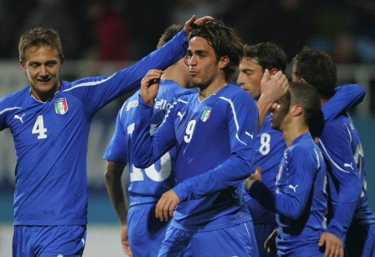 Databank. Domenico Criscito (t.v.) ved ifølge de italienske myndigheder noget om matchfixing. Han er dog hverken anklaget eller mistænkt. 