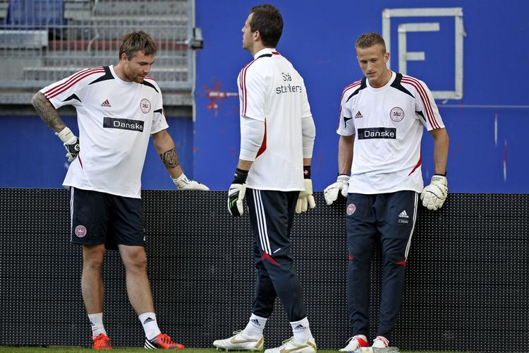 ROKADE. Med Thomas Sørensen (i midten) ude af EM-truppen overtager Stephan Andersen (tv.) trøje nummer 1, mens Anders Lindegaard (th.) bliver nummer 16 og Kasper Schmeichel nummer 22. 