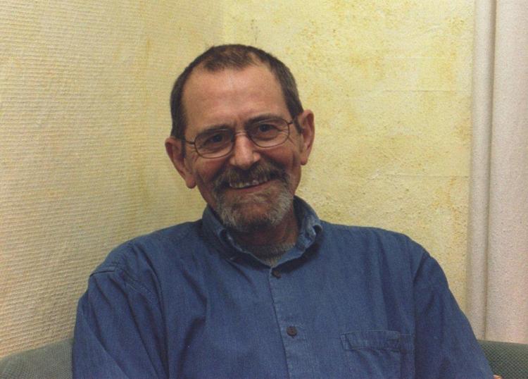 Forfordelt? »Min kone og jeg er solide folk, der lever fornuftigt, men vi er ikke velstående«, siger Erik Bertelsen. (privatfoto) 