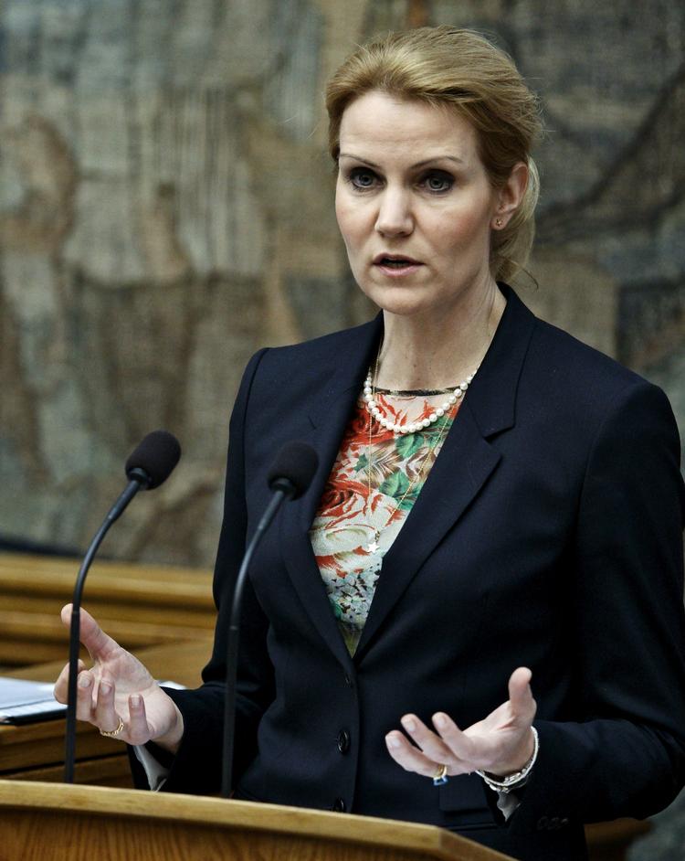 travlt. Der er afslutningsdebat i Folketinget i dag. Officielt er det sidste arbejdsdag inden sommerferien, men regeringen får travlt med at forsøge at forhandle en skattereform hjem. 