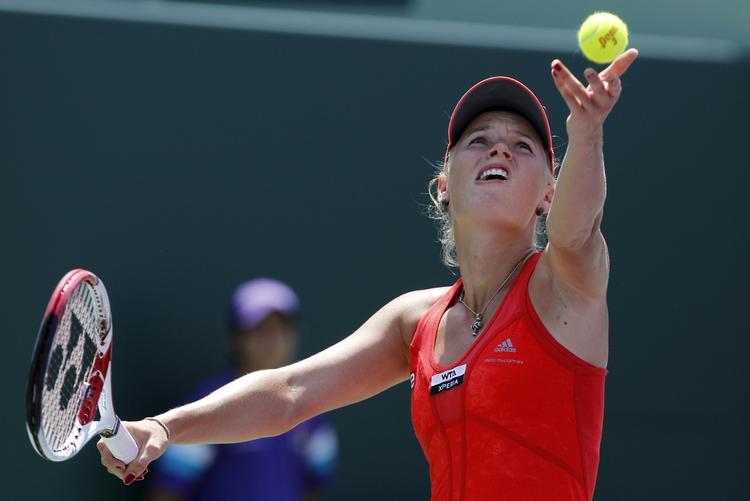 fokus. Caroline Wozniacki skal forsøge at fortsætte de gode takter fra første runde i French Open i dagens kamp mod Jarmila Gajdosova. 