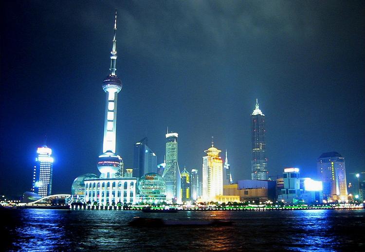 NEDGRADERET. Den kinesiske by Shanghai er det sted, hvor priserne på luksushoteller er faldet mest. (Arkivfoto) 