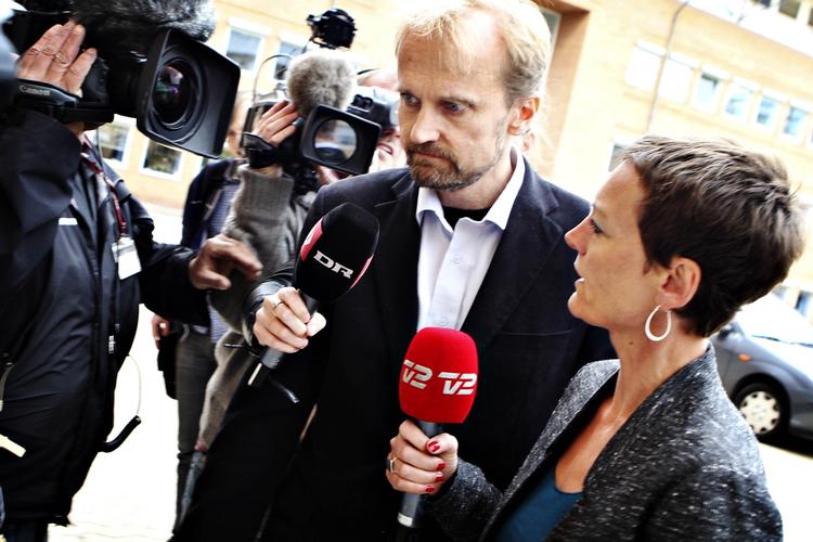 SPIONAGE. Timo Kiwimäki på vej ind i retten før domsafsigelsen. 