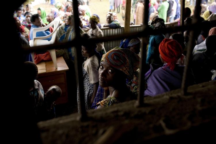Flygtninge. Antallet af internt fordrevne i DR Congo stiger. Nødhjælpsarbejdere melder nu om omkring 100.000 flygtninge i den østlige del af landet, der grænser op til Rwanda. 