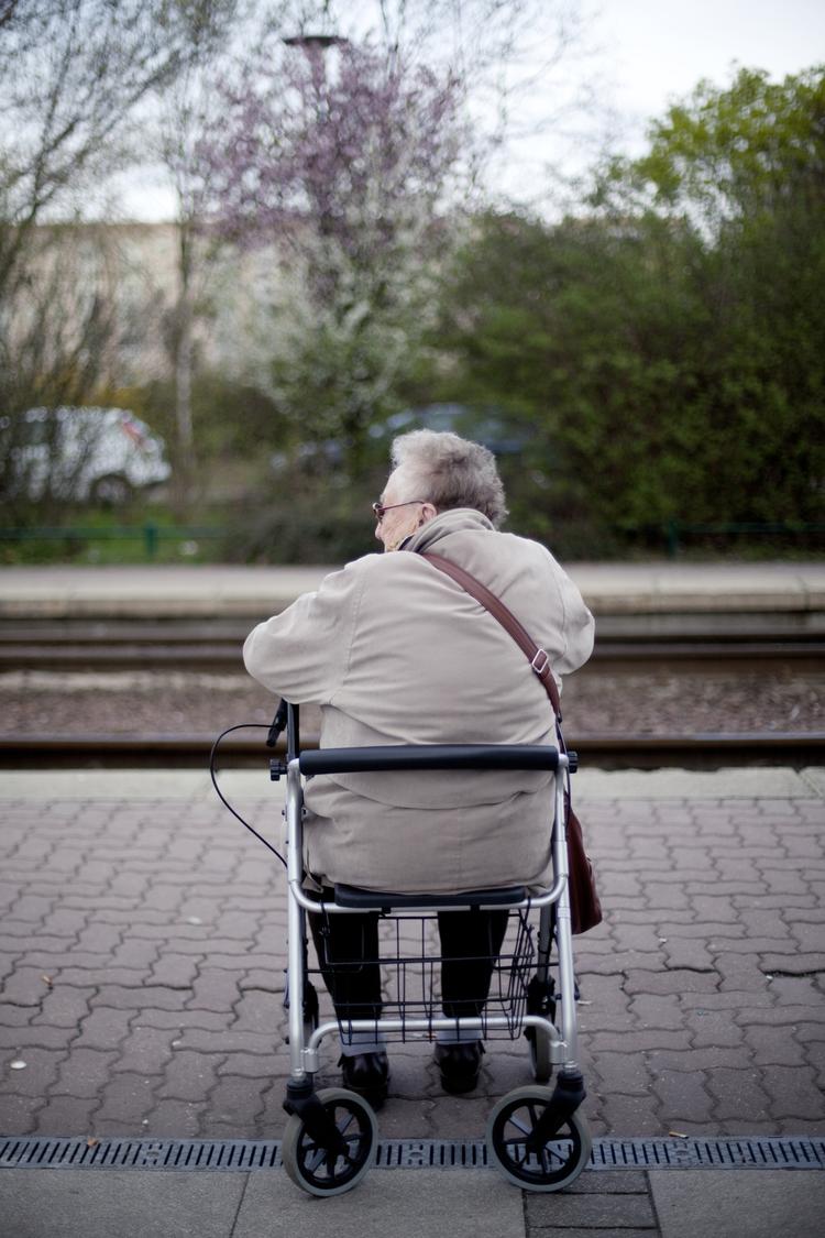 Lugt. Ældre mennesker dufter på en bestemt måde. Et amerikansk forsøg viser, at vi er i stand til at lure vores medmenneskers alder ud fra deres duft. (Arkivfoto) 