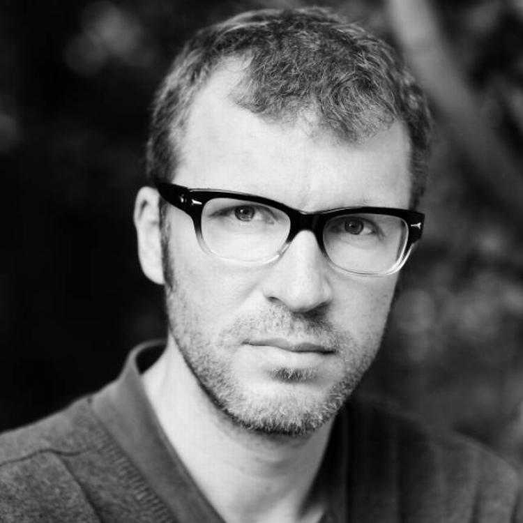 Familie. 'Huset' er Andreas Maiers anden roman i en længere serie om hans familie, der blev indledt med 'Værelset'. 