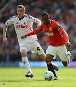 Hot. Gylfi Sigurdsson (t.v.) er en ombejlet ung mand. 