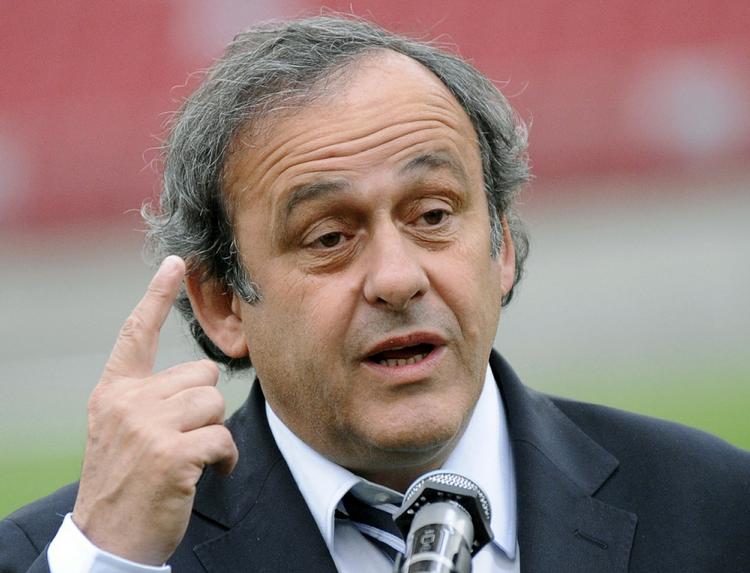 Opsang. »Helt ærlig så foretrækker jeg at bruge pengene på ungdomsfodbold og infrastruktur frem for teknologi«, siger Platini. 
