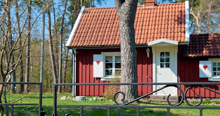 NABOKÆRLIGHED. 12.550 danskere ejer et fritidshus i Sverige. 