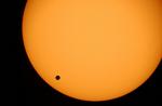 Venuspassage. Dette syn af Venus, der passerer forbi Solen, vil være at se for de morgenfriske i morgen fra klokken 4.30, her efter går der 105 år før de to igen mødes. 