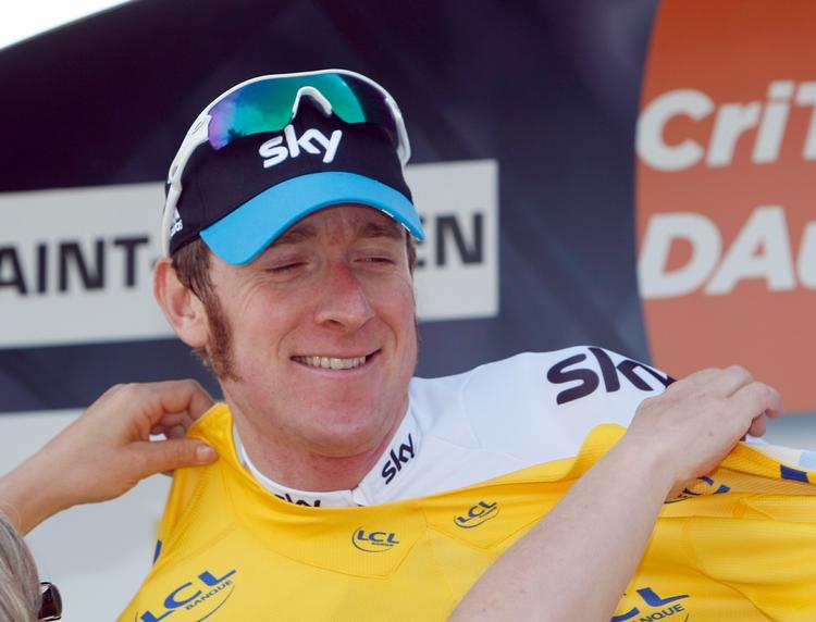 Wiggins. Briten har fået fremstillet en y fantomdragt til temporidt, men kan næppe køre i den, hvis han fører løbet, når der køres enkeltstart senere på ugen. 