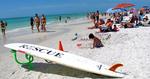 SKØNT. Vandet er turkisblåt og sandet kridhvidt på Siesta Beach i Florida. FOTO: Peter Christensen 