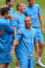 Revanchelystne. Efter nederlaget i VM-finalen har Sneijder og co. rettet blikket mod EM-trofæet. 