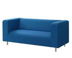 Skadelig. En sofa kan indeholde skadelige stoffer, som mange gange kan minimeres ved udluftning samt rengøring. 