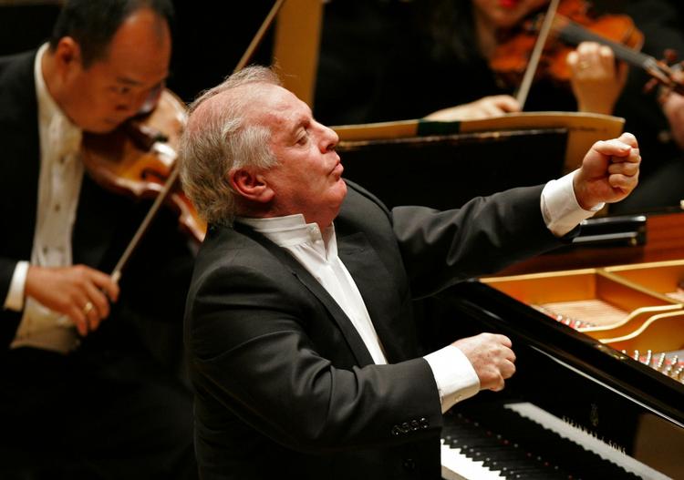 Skandale. Den berømte dirigent og pianist, Daniel Barenboim (billedet), har før vakt furore ved at spille Wagner i Israel. 