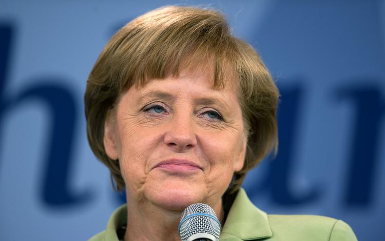 ønskescenarie. Angela Merkel mødes i dag med sin britiske kollega, David Cameron. Før mødet ridser hun konturerne af sit ønske-EU op. 