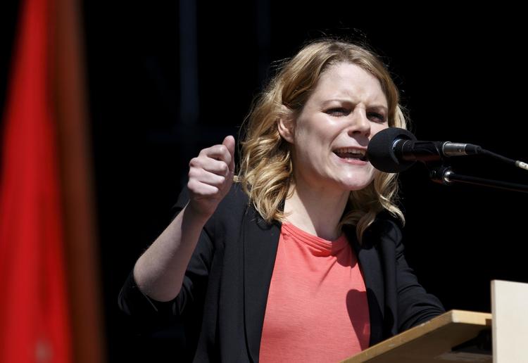 Sultestrejke. Enhedslistens partileder Johanne Schmidt-Nielsen vil gerne mødes med asylansøgere, hvis de lover at begynde at spise. Arkivbillede. 