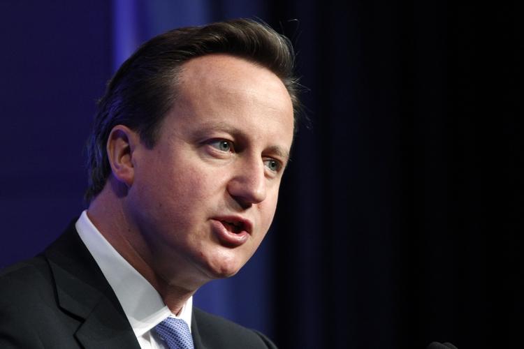 Tvang. David Cameron og den øvrige regering i Storbritannien skruer nu bissen på over for tvangsægteskaber. 