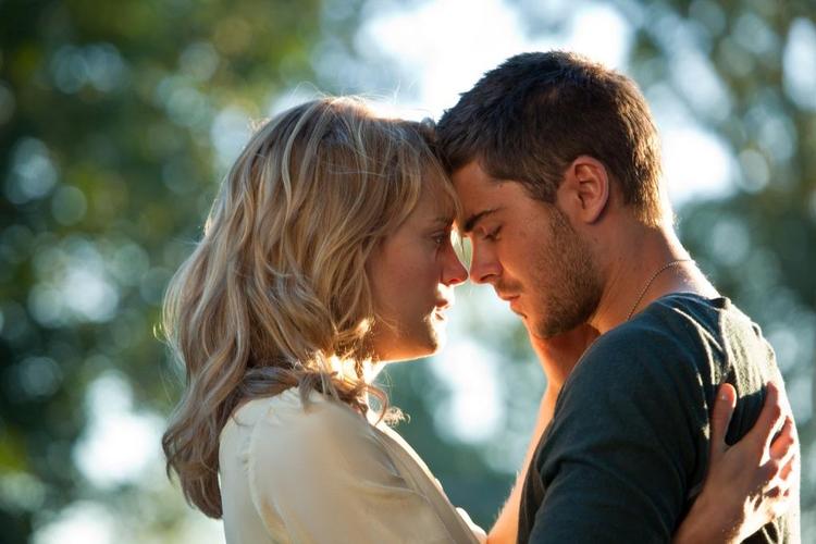 Tudefilm. Det gyldne lys i 'The Lucky One' matcher filmens fuldstændig ublu mangel på (selv)ironi. 