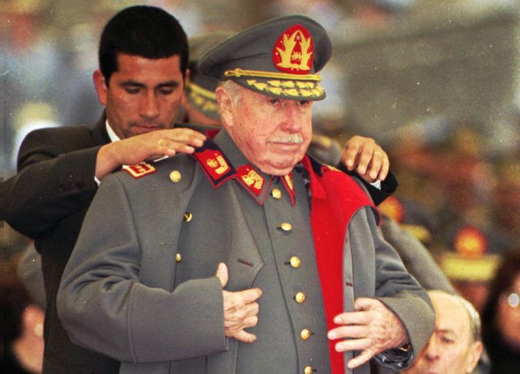 Pinochet. Den tidligere chilenske diktator døde i december 2006. Han styrede landet fra militærkuppet i september 1973, til han gik af i forbindelse med genindførelsen af demokratiet i 1990. 
