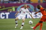 Vinder. Jetro Willems på 18 år fik et nederlag mod Rommedahl (t.v.) og co. i sin slutrundedebut. 
