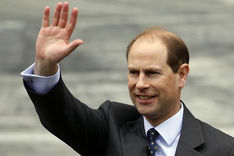 Krise. Prins Edward og hans kone Sophie har planlagt en rejse til Gibraltar. Det vækker ikke begejstring i det spanske kongehus. 
