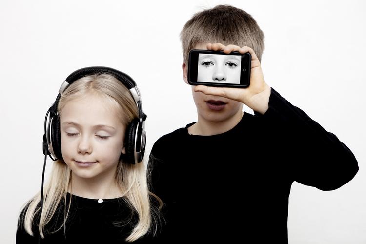 Kabelfrit. Det kræver ikke mange klik at forbinde iPhonen trådløst til dit musikanlæg - hvis det vel og mærke understøtter programmet AirPlay. 