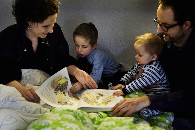 Almindeligvis. I gennemsnit er vi 29 år, når vi bliver forældre, og vores børn hedder oftest Emma og William. (arkivfoto) 