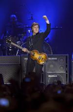 Going-Strong. Han bliver ved med at være aktiv. Den 5. december spillede han live i den olympiske hal i Moskva. Hans første koncert i Rusland siden 2003. 7. februar kommer et meget personligt album fra eks-beatlen. 