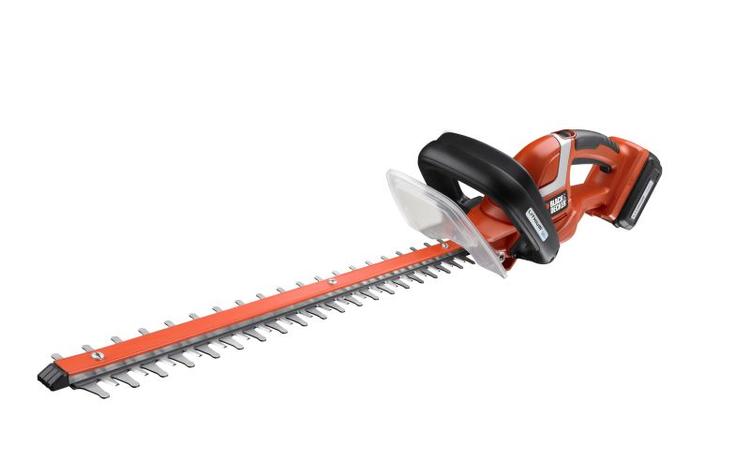 Ledningsfri. Det er slut med at skære ledningen over. Hækkeklipperen fra Black &amp; Decker bruger batteri. PR-foto 