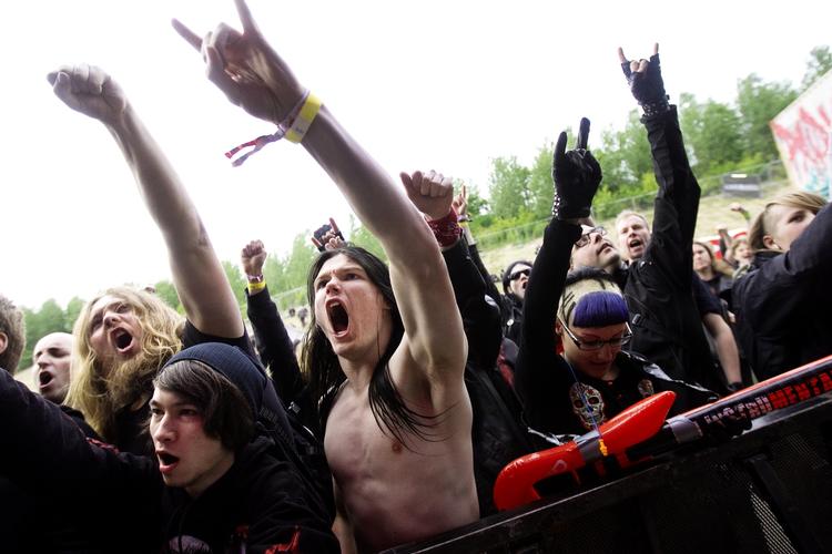 Metalhoveder. To dage med headbanging, growling, dobbeltpedal og moshpits venter forude for de circa 8.000 metalfans til dette års Copenhell. 