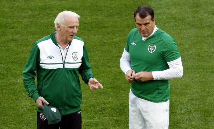 pointjagt. Det italienske trænerteam for Irland, Giovanni Trapattoni (tv) og Marco Tardelli, har ingen følelser i klemme før kampen mellem Irland og Italien. 