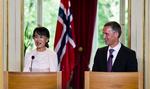 Prismodtager. Så kunne Aung Sang Suu Kyi endelig komme til Norge uden frygt for ikke at kunne vende tilbage. 