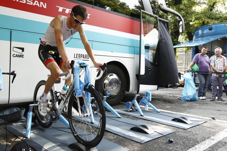 Schleck. Storebror Fränk har kun 14 sekunder op til den førende rytter før kongeetapen i Schweiz. 