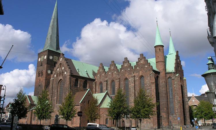 UDSIGT. Tårnet på Aarhus Domkirke er med sine 96 meter det højeste kirketårn i Danmark. 
