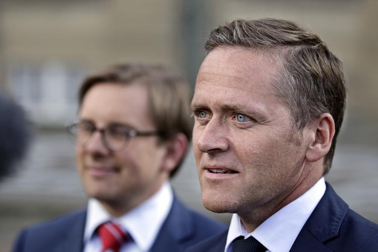 skattepolitik. Partileder Anders Samuelsen (LA) og regeeringen ser forskellige på væksten i den offentlige sektor. 